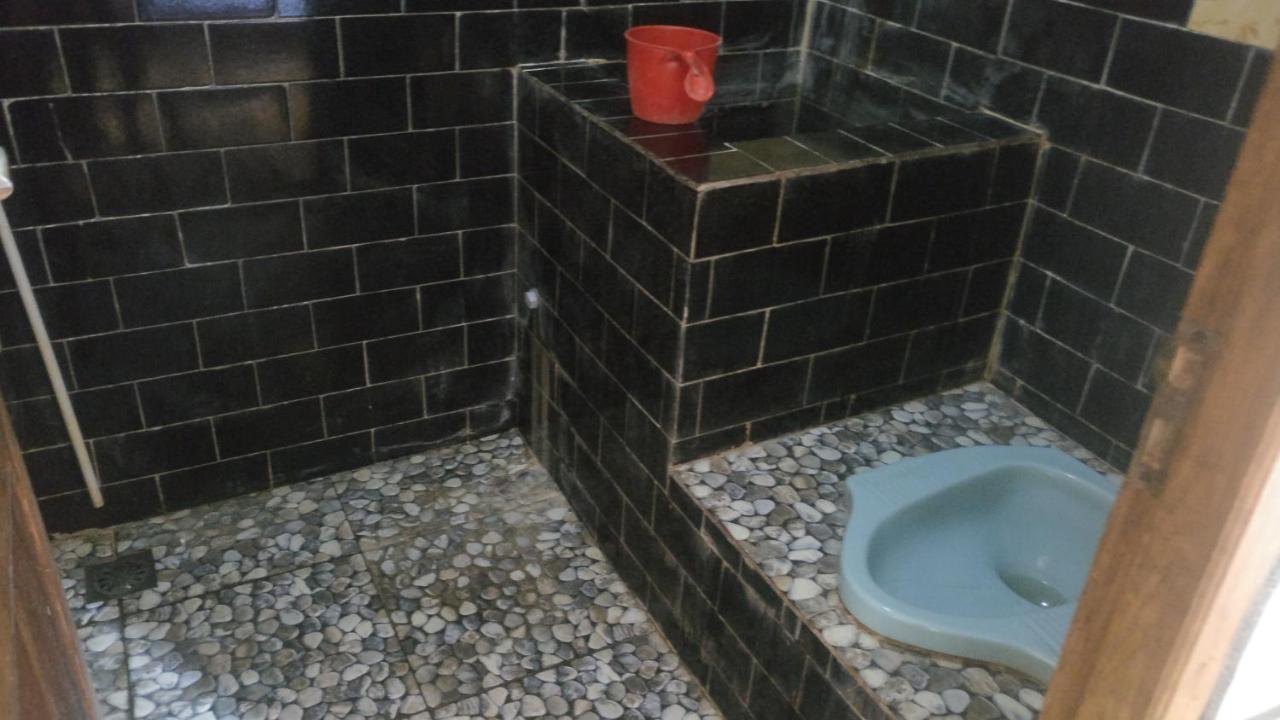 Hotel Kampoeng Drini Brono Екстериор снимка