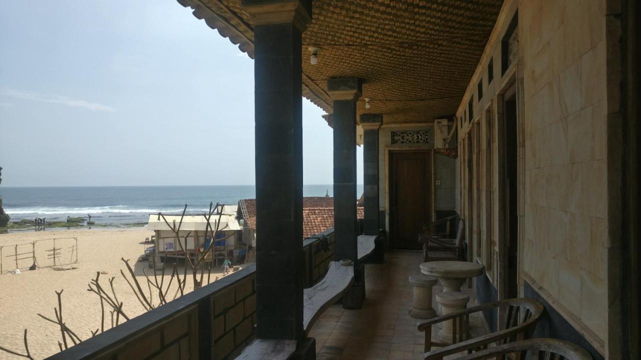 Hotel Kampoeng Drini Brono Екстериор снимка